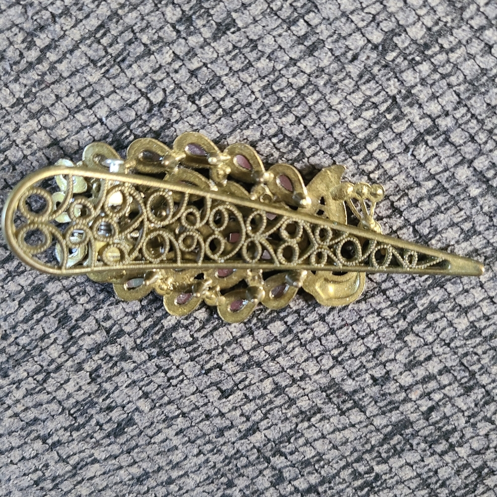 🌟 4/$20 NWOT Multicolor Peacock Hair Clip - Picture 3 of 3